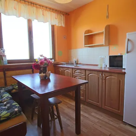 Agrotatry Za Lasem Affittacamere