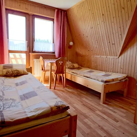 Agrotatry Za Lasem Affittacamere