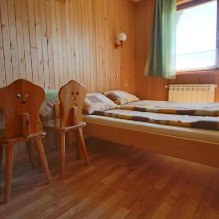 Agrotatry Za Lasem *